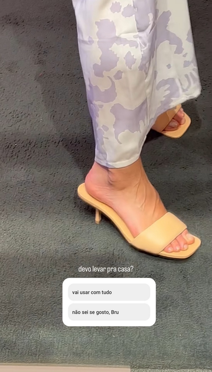 Bruna Vieira Feet